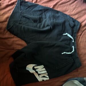 Black nike shorts